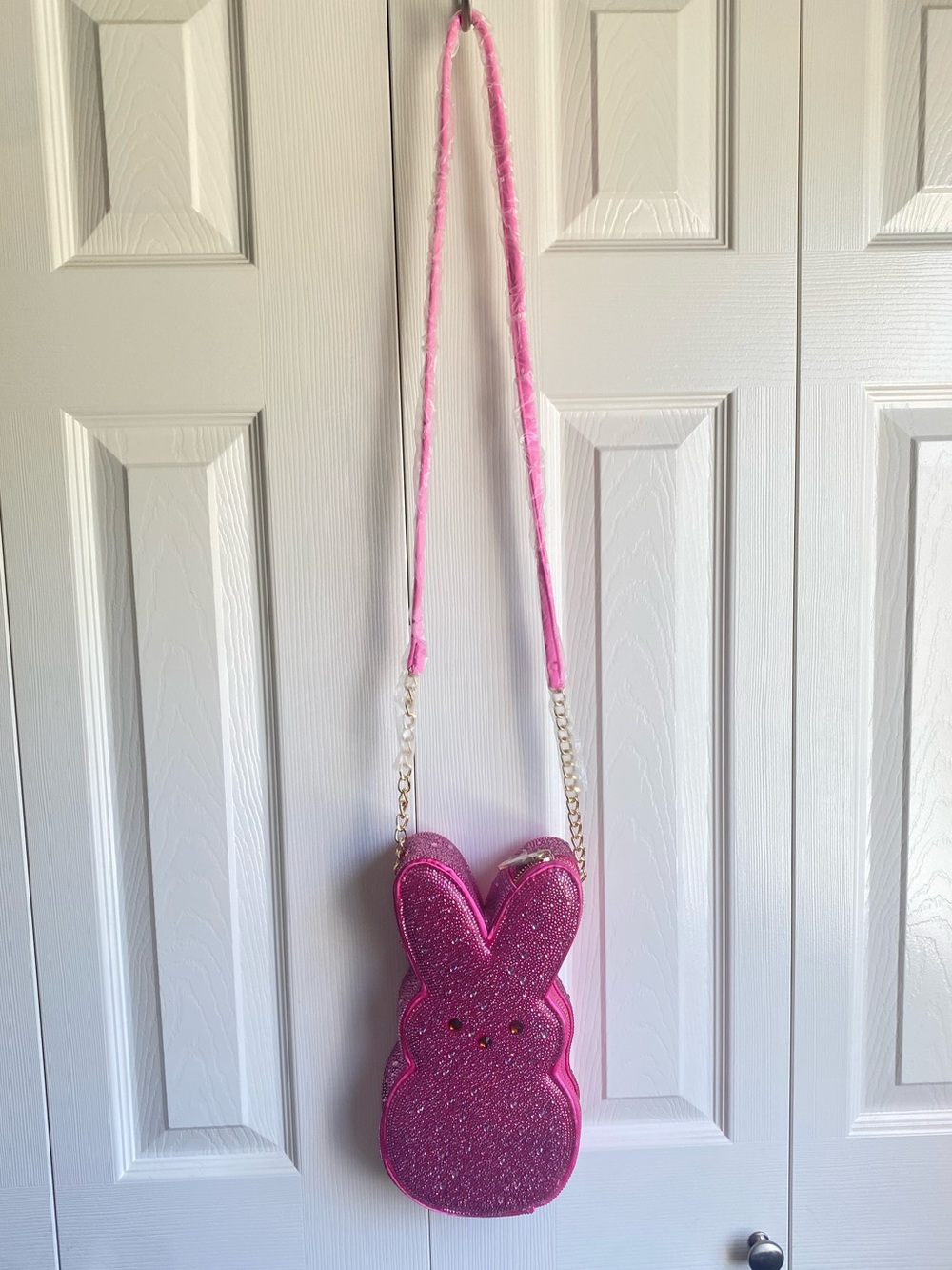 NEW Betsey Johnson Rhinestone Peeps Pink Bunny Crystal Crossbody Bag - Picture 6 of 11
